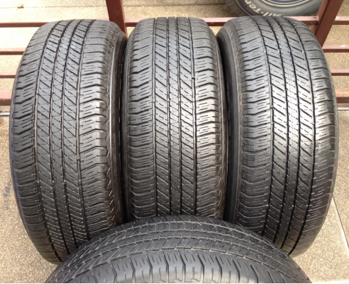 ยาง Bridgestone 265 65 17 ปี14 ดอกเยอะ ไม่มีปะ ราคาไม่แพง