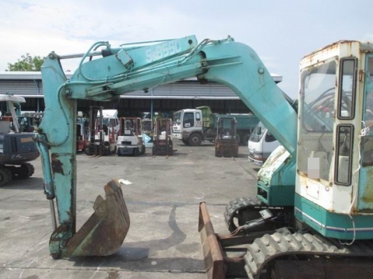 ขายรถขุด ยี่ห้อ HANIX รุ่น S&amp;B550 คอนโทรลน้ำมัน ปั๊มนิ้ว แทรคยาง สินค้าเก่านอก มีเอกสาร ราคา 295,000 บาท