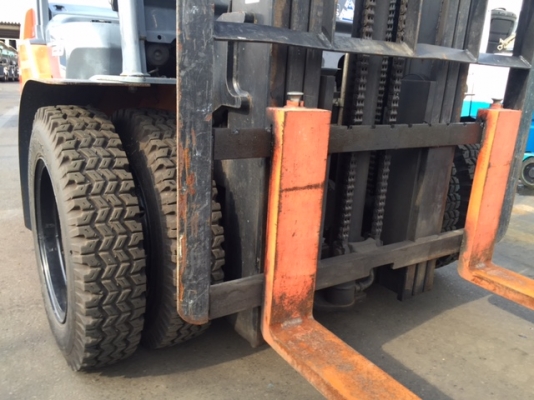 ขายรถโฟลคลิฟท์ TOYOTA 8FD20 ( มีเวท 2.5 เปลี่ยนให้ ) ,รถพันกว่าชั่วโมง, เครื่องยนต์ดีเซล 1DZ-III , เสายกสูง 7 เมตร , รถนำเข้าจากญี่ปุ่น 100\%