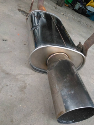 ท่อแสตนเลสWATANABE อดีตเคยแรง ไส้ตรง2.5นิ้ว ปาก4.5นิ้ว 500บาท อยู่ดอนเมือง TEL0890671028 IDline0890671028