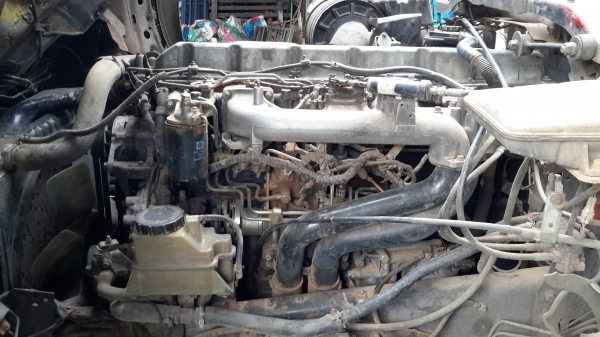 ขายเครื่องยนต์ Hino K13C 370 แรงม้า สภาพพร้อมใช้งาน รถจอดอยู่ วิ่งอ้อยเคนอย่างเดียว ซื้อแล้วยกลงให้ จะเปลี่ยนใส่เครื่องเล็กกว่าเดิม เอาเกียร์ด้วยเพิ่ม 35000 7เกียร์ ขายเอง ติดต่อ พล 0804873797, 0640868812