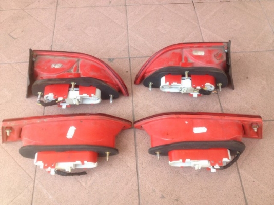 ไฟท้าย ALFA ROMEO 156 ครบชุดเก่าญี่ปุ่นเเท้สภาพสวย