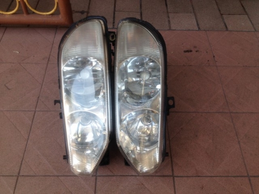 ไฟหน้า ALFA ROMEO 156 เก่าญี่ปุ่นเเท้สภาพสวยคู่ละ