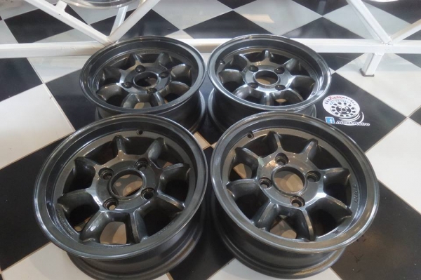 ล้อกล้วย BRIDGESTONE ZONA  แท้ JAPAN 13X5.5 ET+20 PCD4/114.3 4วง5500บาท 081-7570077