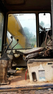 ขาย 495,000 KOMATSU  PC120-5 คอนโทรลยาว  เครื่องดี ปั้มดี (ไฟฟ้าตัด กล่องจอ อยู่)  เอกสารอินวอยท์ รถอยู่ จ.นครพนม 090-772-3710 090-772-3708