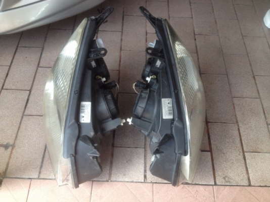 ไฟหน้า CITROEN C5 เก่าญี่ปุ่นเเท้สภาพสวยคู่ละ