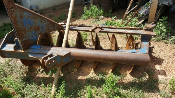 ขาย รถไถ FORD 6600 T5 เอกสารเล่มทะเบียนครบ อุปกรณ์มีใบดันหน้า และผาน 7