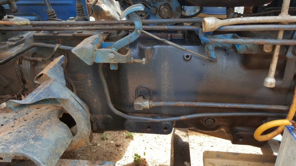 ขาย รถไถ FORD 6600 T5 เอกสารเล่มทะเบียนครบ อุปกรณ์มีใบดันหน้า และผาน 7