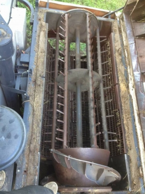 รถเกี่ยวข้าว คูโบต้า DC 70 g