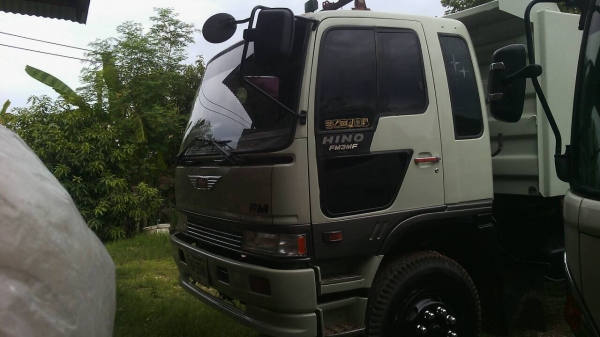 ฝากขาย 10ล้อดั้ม FM3M   240 แรง. สภาพพร้อมใช้