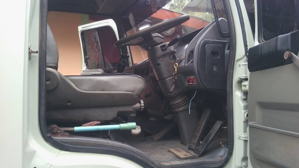 ฝากขาย 10ล้อดั้ม FM3M   240 แรง. สภาพพร้อมใช้