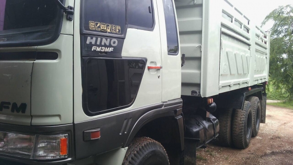 ฝากขาย 10ล้อดั้ม FM3M   240 แรง. สภาพพร้อมใช้