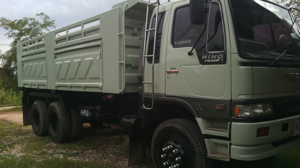 ฝากขาย 10ล้อดั้ม FM3M   240 แรง. สภาพพร้อมใช้