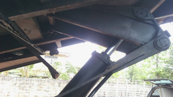 ฝากขาย 10ล้อดั้ม FM3M   240 แรง. สภาพพร้อมใช้