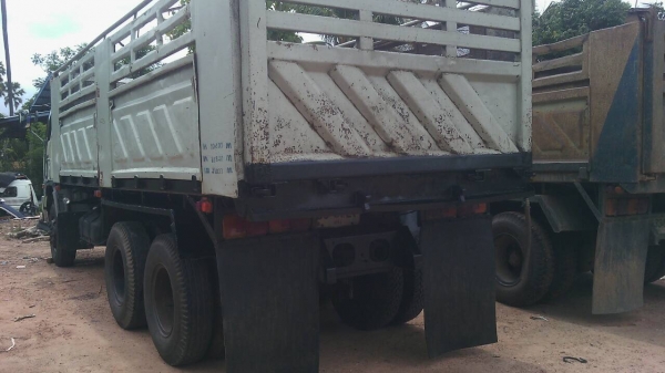 ฝากขาย 10ล้อดั้ม FM3M   240 แรง. สภาพพร้อมใช้