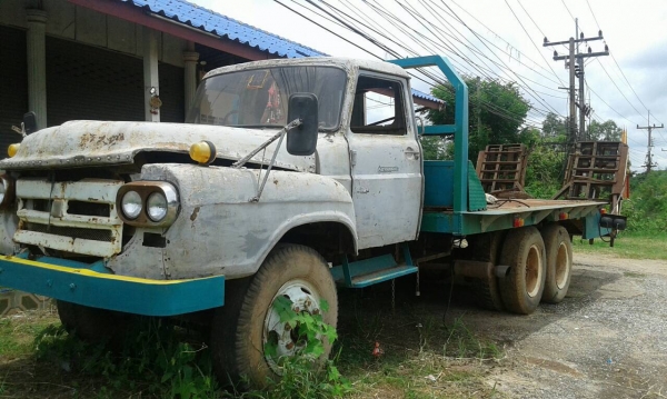 ขาย เทนเลอร์ 10 ล้อ หัวยาว เพลาเดียว มีหางพับไฮดรอริค ไม่มีทะเบียนนะครับ เครื่องเดิม TX เฟืองท้ายใหญ่ คัสซีสวย หางเทนเลอร์เหล็กใหญ่แข็งแรง รถใช้งานได้ปกติ