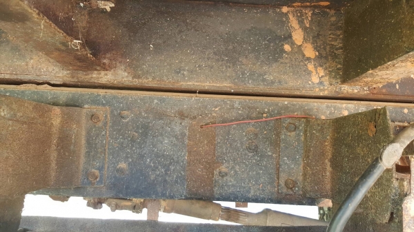 ขาย เทนเลอร์ 10 ล้อ หัวยาว เพลาเดียว มีหางพับไฮดรอริค ไม่มีทะเบียนนะครับ เครื่องเดิม TX เฟืองท้ายใหญ่ คัสซีสวย หางเทนเลอร์เหล็กใหญ่แข็งแรง รถใช้งานได้ปกติ