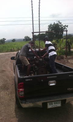 ขายแล้วครับ ช่างหนองจอกมีนบุรีมาเอาไปครับ ขอบคุณครับ เครื่อง..อีซากิ 25 แรง ขายตามสภาพ เครื่องติดดีนิม ไม่มีม้อน้ำ ราคา 7000