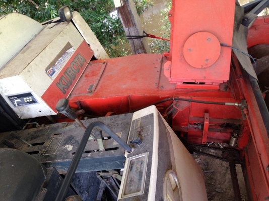 ขาย DC60 ปี 53 ยางแทร็คกับโซ่คอ เพิ่งเปลี่ยน ราคา 225,000 มีเล่มทะเบียน 091-0206555 อยู่ศรีสะเกษครับ