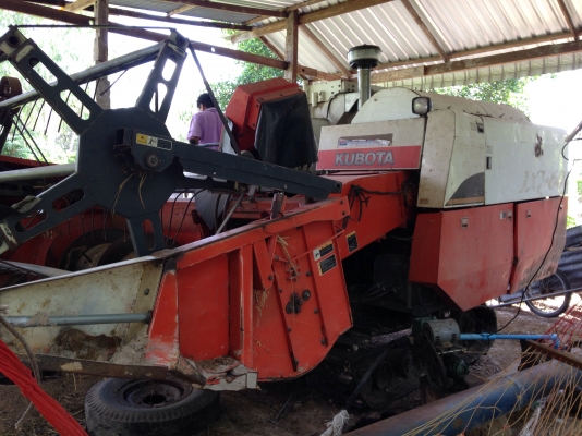 ขาย DC60 ปี 53 ยางแทร็คกับโซ่คอ เพิ่งเปลี่ยน ราคา 225,000 มีเล่มทะเบียน 091-0206555 อยู่ศรีสะเกษครับ