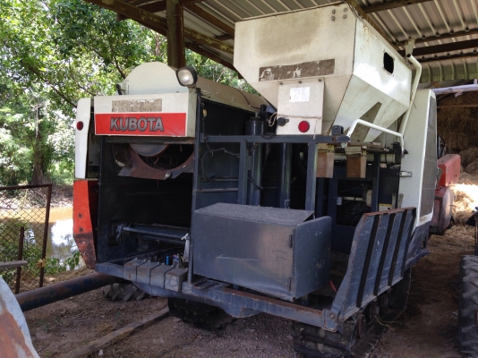 ขาย DC60 ปี 53 ยางแทร็คกับโซ่คอ เพิ่งเปลี่ยน ราคา 225,000 มีเล่มทะเบียน 091-0206555 อยู่ศรีสะเกษครับ