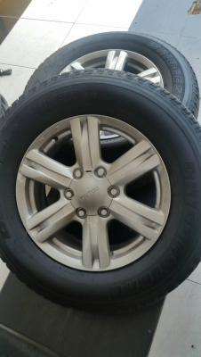 ขายล้อแม็ก isuzu mu-x 17 พร้อมยาง bridgestone dueler 840 255 65r17