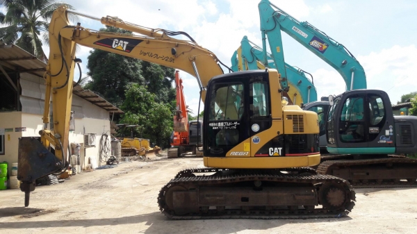 ขาย CATERPILLAR 313CCR-3...มาใหม่..เก่าญี่ปุ่นแท้...พร้อมหัวกระแทก...รถสวยสภาพดี...ชั่วโมงน้อย...สนใจโทร..089-3818694  ดวงนภา