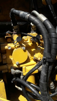 ขาย CATERPILLAR 313CCR-3...มาใหม่..เก่าญี่ปุ่นแท้...พร้อมหัวกระแทก...รถสวยสภาพดี...ชั่วโมงน้อย...สนใจโทร..089-3818694  ดวงนภา