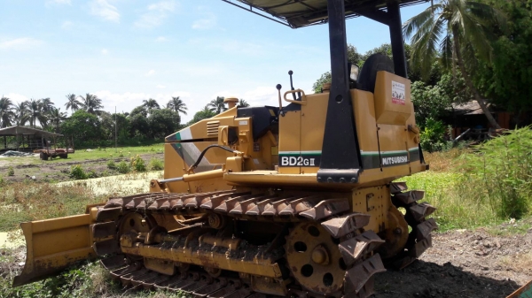 ขายรถดันดิน....MITSUBISHI..BD2G....รถสวยสภาพดี.....ระบบคล่อง. ..สภาพพร้อมใช้...สนใจโทร089-3818694....ดวงนภา