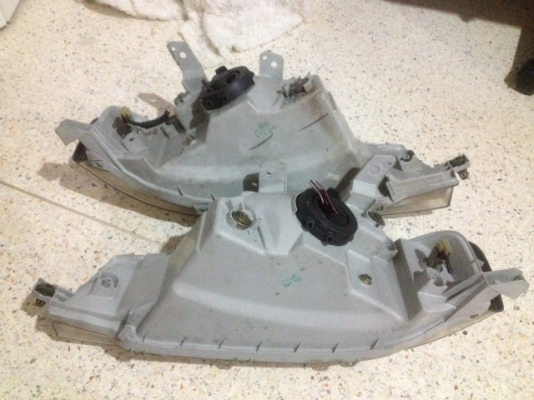 ไฟหน้า HONDA DOMANI เก่าญี่ปุ่นเเท้สภาพใสๆคู่ละ