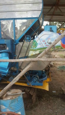 ขายรถเกี่ยวข้าว จ้าวช้างไวไฟ สเปกโรงงาน รถสวยสภาพดีมาก พร้อมลุยนาปี ช่วงล่างดีมาก ตู้ปากคอ สภาพดีพร้อมใช้งาน ราคา950,000 สนใจโทร 090-8588220คุณนะ 093-3258446คุณบิว หรือเข้าดูสินค้าอื่นๆได้ที่ www.narong2truck.com หรือ www.truck.in.th/498 หรือเพจFacebook ณ