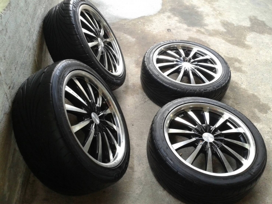 ขอบ17นิ้ว4รู100/114 พร้อมยาง สวยๆ 4 ล้อ ราคา 6900 บาท ขอบ17นิ้ว4รู100/114 พร้อมยาง สวยๆ 4 ล้อ ราคา 6900 บาท