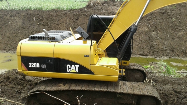 ต้องการขายรถแบคโฮ