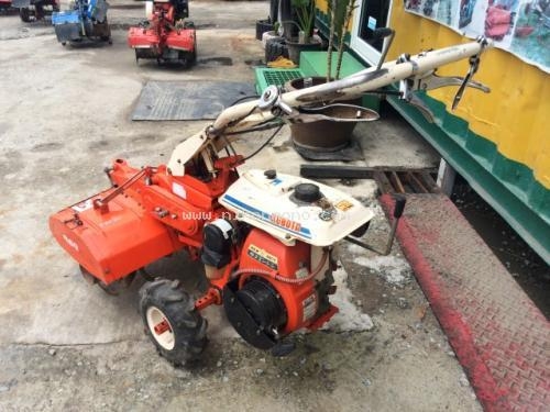 ขาย รถพรวนดินเดินตาม KUBOTA FRT50 รหัสสินค้า : 80904272 www.nihonmono.com ขาย รถพรวนดินเดินตาม KUBOTA FRT50 รหัสสินค้า : 80904272 www.nihonmono.com