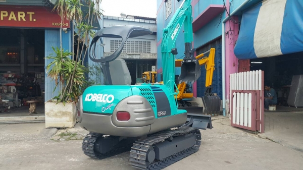 ขาย รถขุด KOBELCO รุ่น SK025 มือสองญี่ปุ่น แทรกเหล็ก สลักแน่น ทั้งคัน คอนโทรลสั้น ปั้มนิ้ว มือถือ/LINE ID : 0818753444 ขาย รถขุด KOBELCO รุ่น SK025 มือสองญี่ปุ่น แทรกเหล็ก สลักแน่น ทั้งคัน คอนโทรลสั้น ปั้มนิ้ว มือถือ/LINE ID : 0818753444