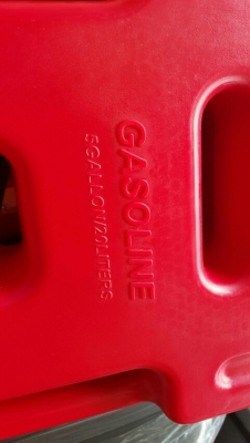 ขาย ถังใส่น้ำมัน สำหรับ เอทีวี ขนาด 20  ลิตร ใช้เป้นบันไดได้ด้วยครับ  ขาย 3500-