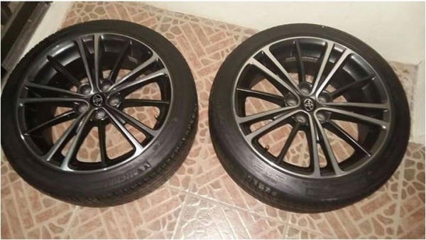 ล้อวีโก้5รู พร้อมยาง215-50-17