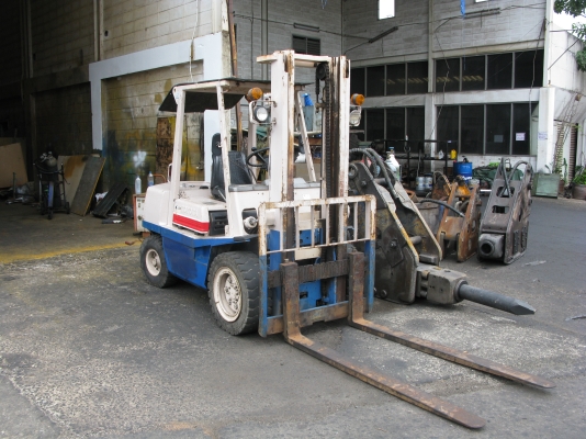 ขาย forklift TOYOTA รุ่น 3FD30 ขนาด3ตัน สภาพสวยพร้อมใช้งาน โทร.02-9409240-44  LINE: asadatrading