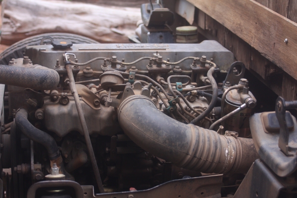 รถ6ล้อ NPR 120 แรงปี40ฝาขาว รถ6ล้อ NPR 120 แรงปี40ฝาขาว