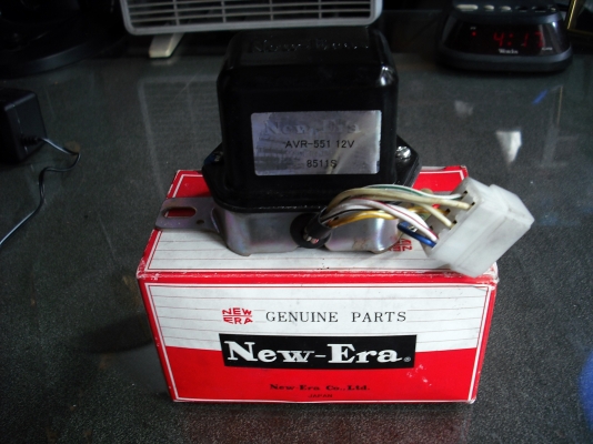 คัทเอ้าท์ไดชาร์ท 12V  No.AVR-551 New-Era แท้