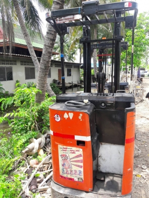 ขายด่วนรถฟอร์คลิฟท์ไฟฟ้า2คัน ขายด่วนรถฟอร์คลิฟท์ไฟฟ้า2คัน
