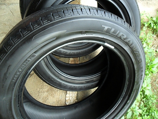 ยาง17 ลงพื้นปี15 บริดสโตน 215-55-R17 (4เส้น4,300)