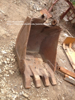 FROM JAPAN บุ๊งกี๋สำหรับรถขุดไซค์100,110,115,120 / สลัก 60 มิล/ แบบมีปีกข้าง / 4 ฟัน/ ราคาเพียง(ใบละ) 15,500 บาท FROM JAPAN บุ๊งกี๋สำหรับรถขุดไซค์100,110,115,120 / สลัก 60 มิล/ แบบมีปีกข้าง / 4 ฟัน/ ราคาเพียง(ใบละ) 15,500 บาท