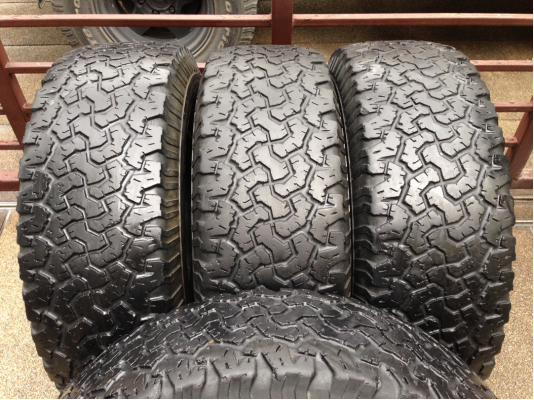 ยาง All BF Goodrich 265 75 16 กลางปี12 ดอกเยอะ พร้อมใช้งาน ราคาเร้าใจ