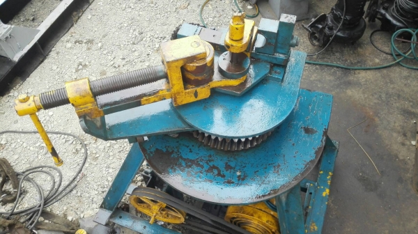 Sell> เครื่องดัดท่อไอเสีย 3" มอเตอร์ Mitsu 5 HP 380V มาแต่ตัวไม่มีอุปกรณ์ สภาพยังสดเฟืองอ้วนเต็มมาเทสก่อนได้!!