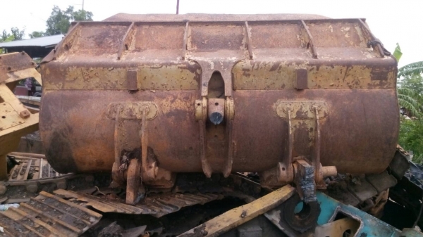 ขายบุ้งกี้รถตัก ขายตามสภาพ เพราะไม่รู้รุ่นไหน ใส่รถแทรกเตอร์มาครับ