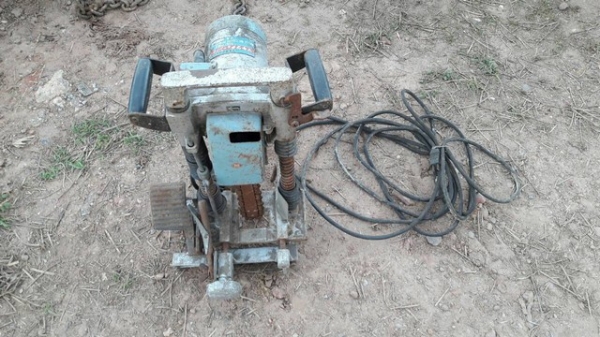 ขาย เครื่องเซาะร่องไม้ แบบโซ่ เลาน์เตอร์ เก่าญี่ปุ่น ไฟ 110V