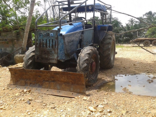 ขายรถไถ2เพลา NEWHOLLAND TS90 กรองใหญ่ สนใจโทร 081-970-1072