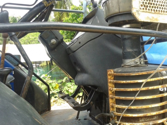 ขายรถไถ2เพลา NEWHOLLAND TS90 กรองใหญ่ สนใจโทร 081-970-1072