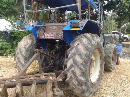 ขายรถไถ2เพลา NEWHOLLAND TS90 กรองใหญ่ สนใจโทร 081-970-1072
